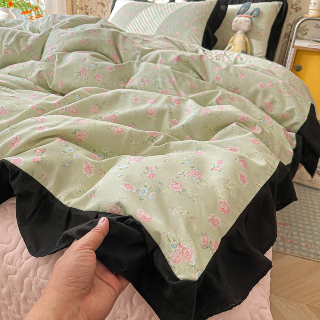 91家纺网 家纺一手货源 找家纺 子钦家纺 2025新款云朵棉水洗棉赫本风床单床笠床盖四件套-安娜 安娜-花海绿