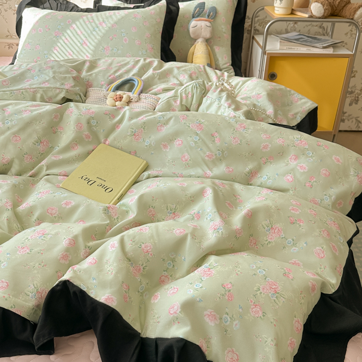 91家纺网 家纺一手货源 找家纺 子钦家纺 2025新款云朵棉水洗棉赫本风床单床笠床盖四件套-安娜 安娜-花海绿