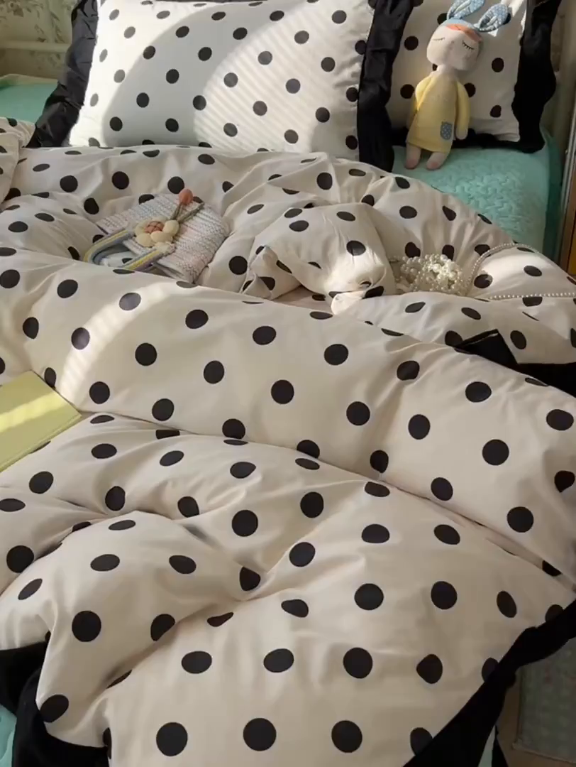 91家纺网 家纺一手货源 找家纺 子钦家纺 2025新款云朵棉水洗棉赫本风床单床笠床盖四件套-安娜 安娜-奶白波点