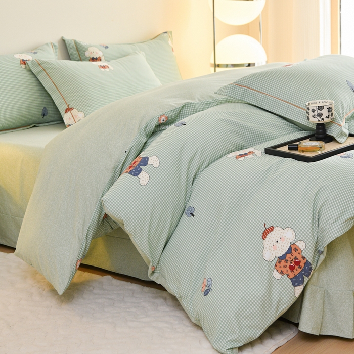 91家纺网 家纺一手货源 找家纺 铭浩 2025新款全棉纯棉数码印花四件套 贴布小熊-绿