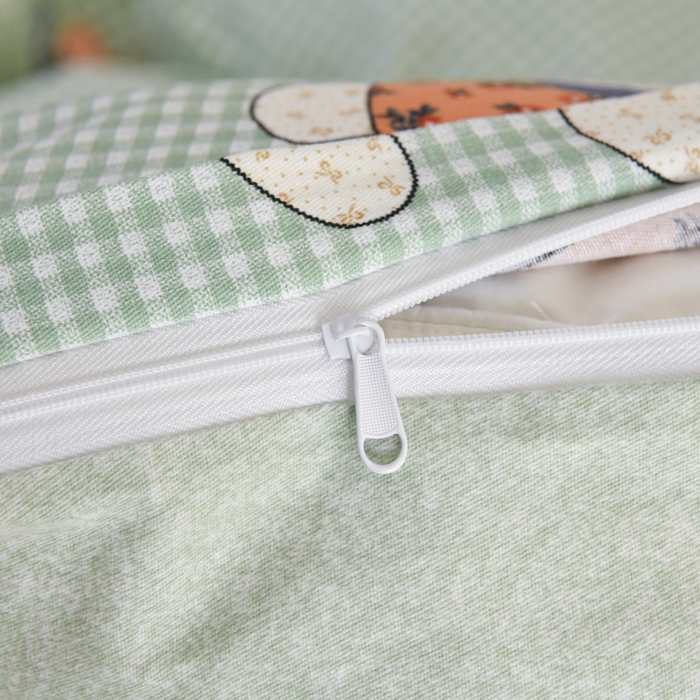 91家纺网 家纺一手货源 找家纺 铭浩 2025新款全棉纯棉数码印花四件套 贴布小熊-绿