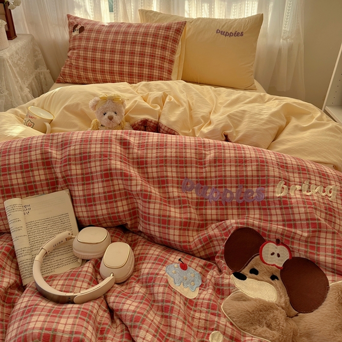 91家纺网 家纺一手货源 找家纺 顾里家纺 2025新款亲肤舒适卡通兔毛贴布绣套件四件套（会员- 3元 定制床笠+8元） 爱岛腊肠狗