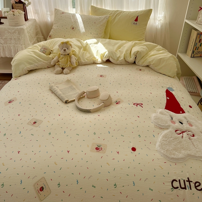 91家纺网 家纺一手货源 找家纺 顾里家纺 2025新款亲肤舒适卡通兔毛贴布绣套件四件套（会员- 3元 定制床笠+8元） 红帽小狗