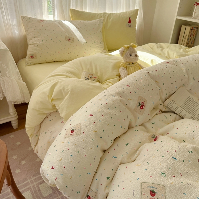 91家纺网 家纺一手货源 找家纺 顾里家纺 2025新款亲肤舒适卡通兔毛贴布绣套件四件套（会员- 3元 定制床笠+8元） 红帽小狗