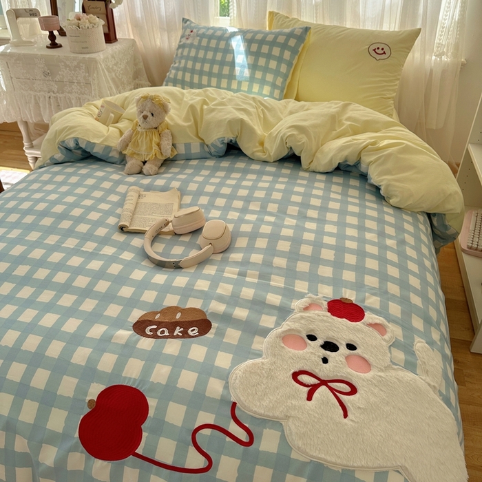 91家纺网 家纺一手货源 找家纺 顾里家纺 2025新款亲肤舒适卡通兔毛贴布绣套件四件套（会员- 3元 定制床笠+8元） 蓝格苹果狗
