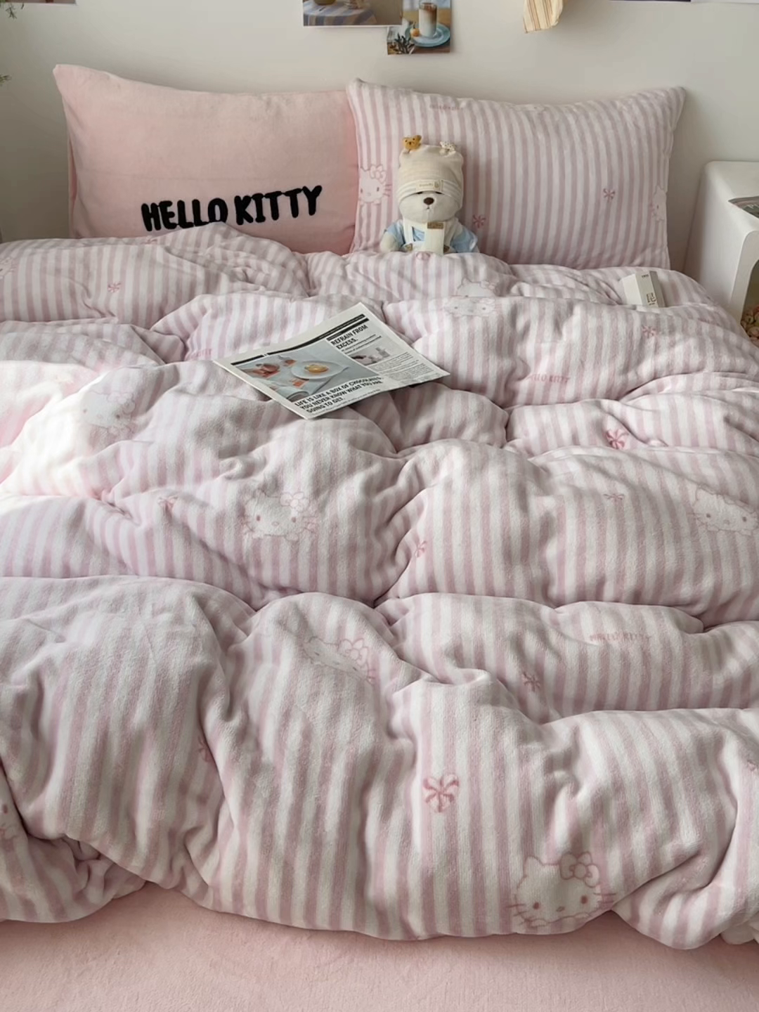 91家纺网 家纺一手货源 找家纺 三朵家纺 2025新款牛奶绒凯蒂猫四件套 可可KT系列 可可KT-粉