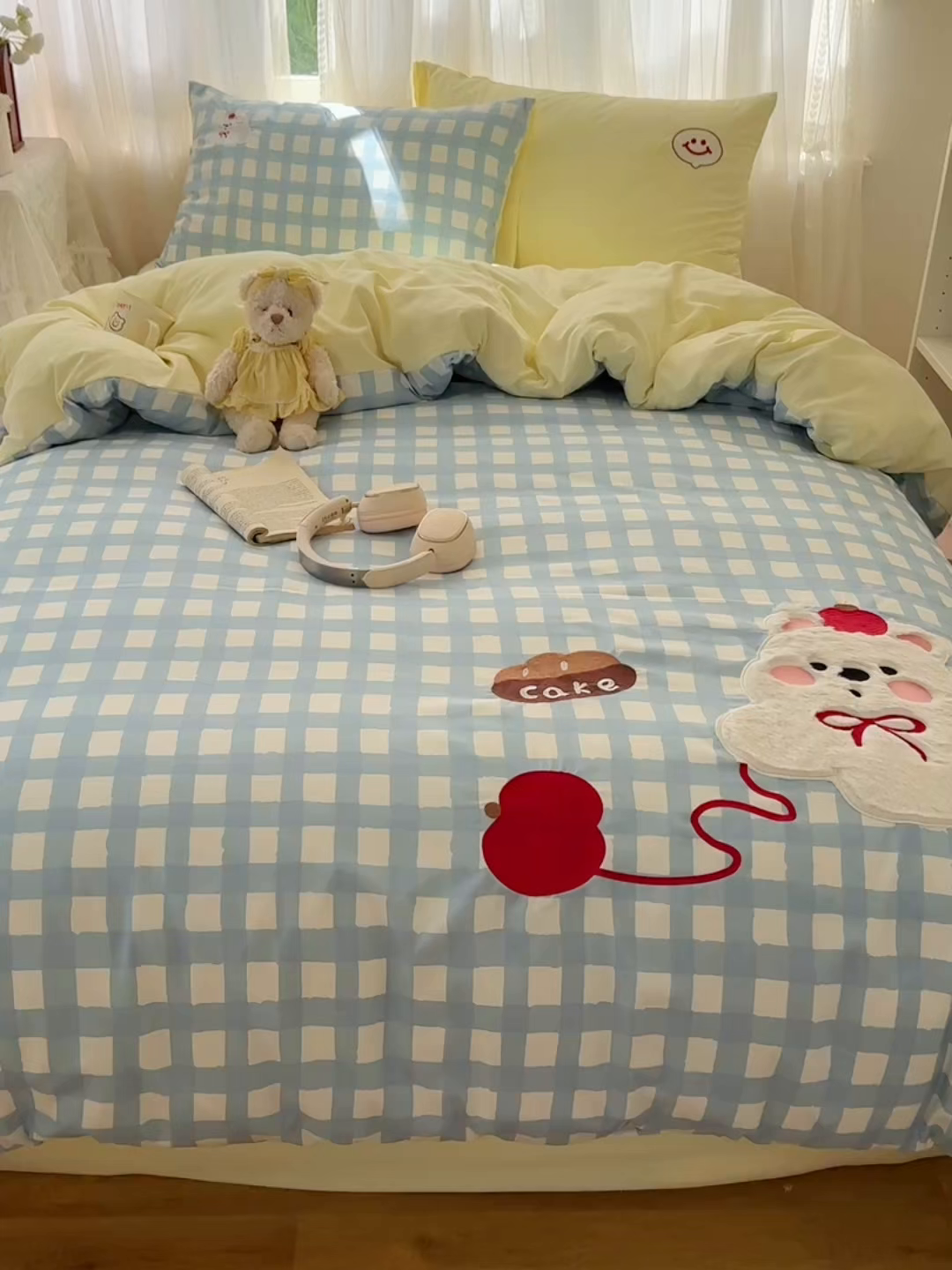 91家纺网 家纺一手货源 找家纺 顾里家纺 2025新款亲肤舒适卡通兔毛贴布绣套件四件套（会员- 3元 定制床笠+8元） 蓝格苹果狗