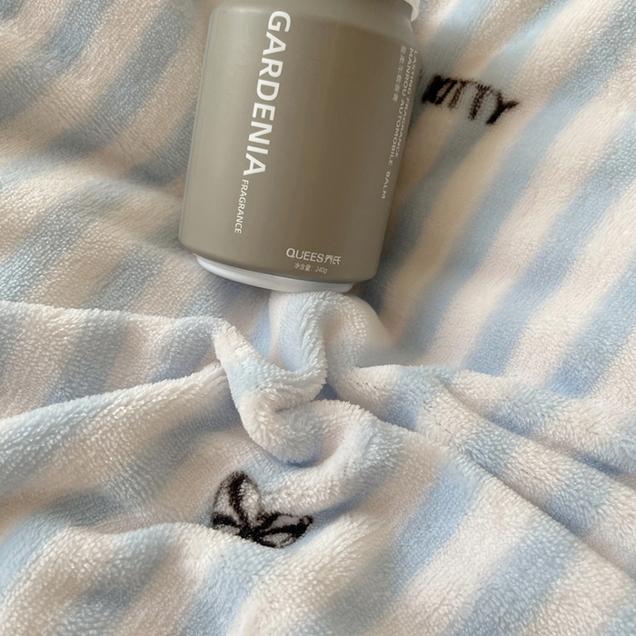 91家纺网 家纺一手货源 找家纺 三朵家纺 2025新款牛奶绒凯蒂猫四件套 可可KT系列 可可KT-蓝