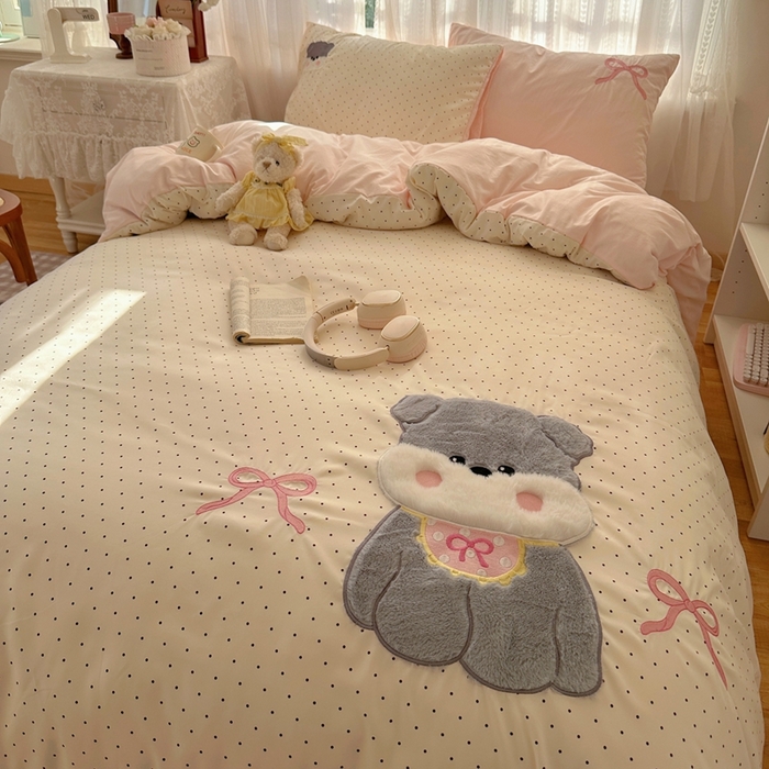 91家纺网 家纺一手货源 找家纺 顾里家纺 2025新款亲肤舒适卡通兔毛贴布绣套件四件套（会员- 3元 定制床笠+8元） 少女西高地
