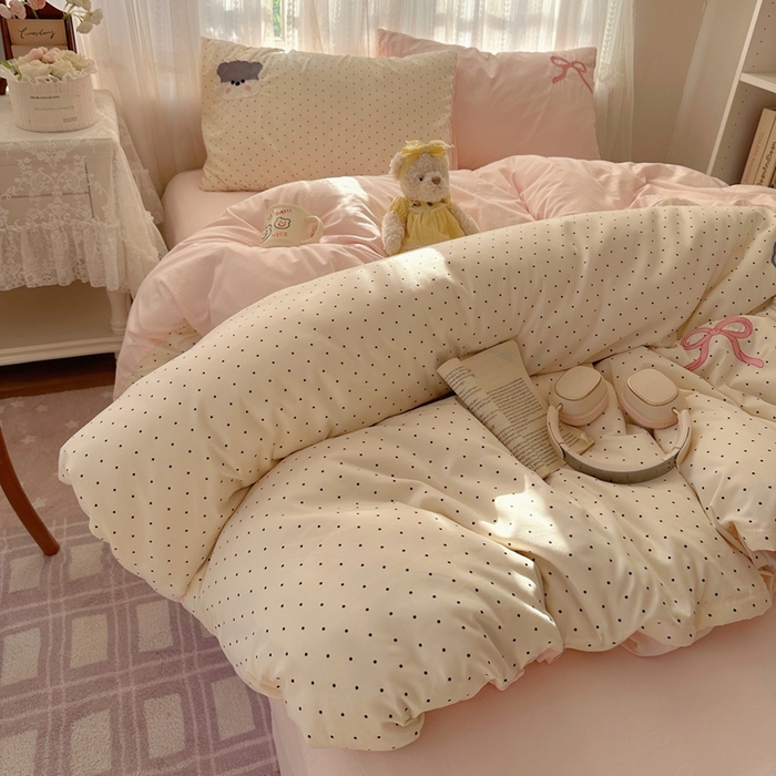 91家纺网 家纺一手货源 找家纺 顾里家纺 2025新款亲肤舒适卡通兔毛贴布绣套件四件套（会员- 3元 定制床笠+8元） 少女西高地