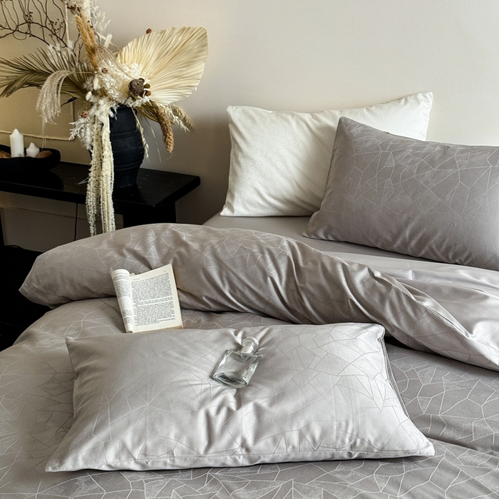 91家纺网 家纺一手货源 找家纺 （总）ONE TWO ONE 121 2025新款高支高密长绒棉贡缎提花四件套-璀璨光影（为了各位老板们都有利润空间，平台控价券后不得低于228/318/338元，感谢您的配合与支持！！）