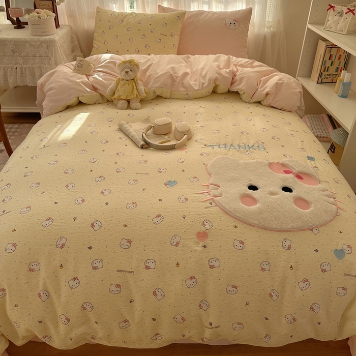 91家纺网 家纺一手货源 找家纺 顾里家纺 2025新款亲肤舒适卡通兔毛贴布绣套件四件套（会员- 3元 定制床笠+8元） 旺财猫咪