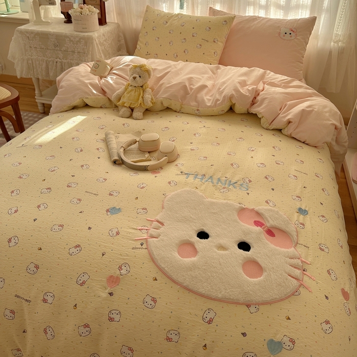 91家纺网 家纺一手货源 找家纺 顾里家纺 2025新款亲肤舒适卡通兔毛贴布绣套件四件套（会员- 3元 定制床笠+8元） 旺财猫咪