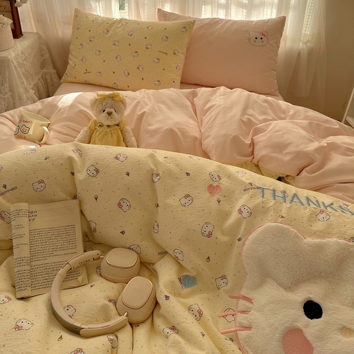 91家纺网 家纺一手货源 找家纺 顾里家纺 2025新款亲肤舒适卡通兔毛贴布绣套件四件套（会员- 3元 定制床笠+8元） 旺财猫咪