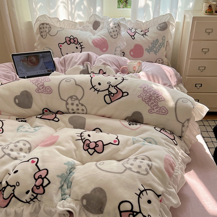 91家纺网 家纺一手货源 找家纺 （总）三朵家纺 2025新款牛奶绒三丽鸥花边四件套 花边系列