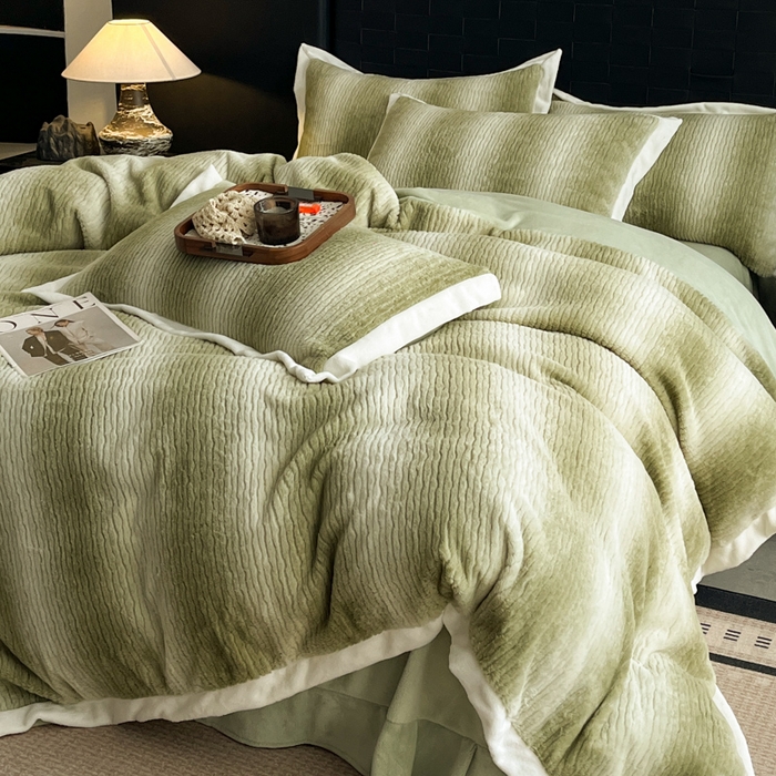 91家纺网 家纺一手货源 找家纺 （总）羽梦 2025秋冬新品260克加厚全消光貂狐绒工艺款超保暖四件套