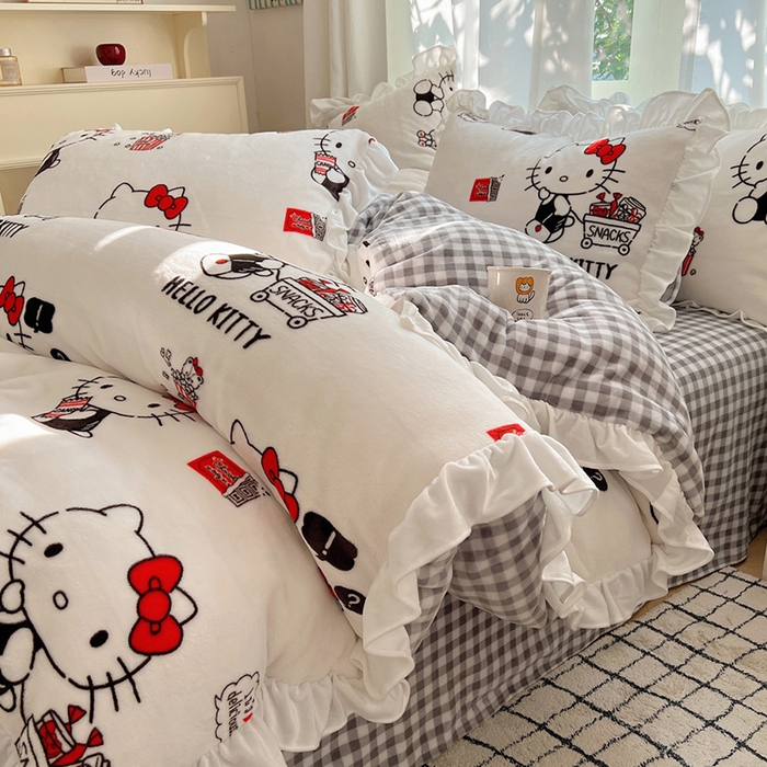 91家纺网 家纺一手货源 找家纺 （总）三朵家纺 2025新款牛奶绒三丽鸥花边四件套 花边系列