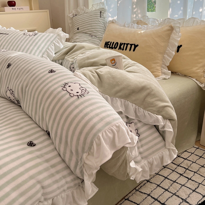 91家纺网 家纺一手货源 找家纺 （总）三朵家纺 2025新款牛奶绒三丽鸥花边四件套 花边系列