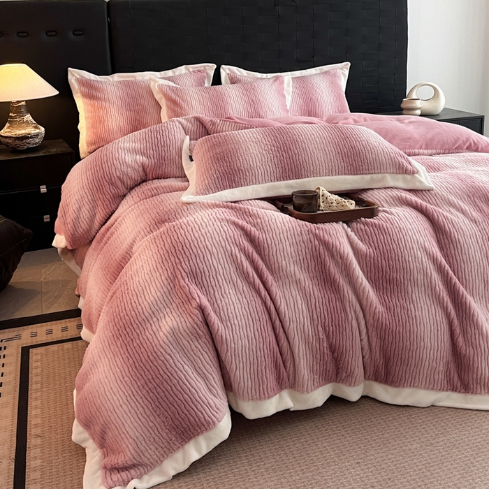 91家纺网 家纺一手货源 找家纺 羽梦 2025秋冬新品260克加厚全消光貂狐绒工艺款超保暖四件套 九尾狐-豆沙粉