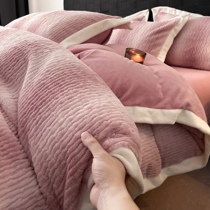 91家纺网 家纺一手货源 找家纺 羽梦 2025秋冬新品260克加厚全消光貂狐绒工艺款超保暖四件套 九尾狐-豆沙粉