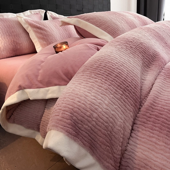 91家纺网 家纺一手货源 找家纺 羽梦 2025秋冬新品260克加厚全消光貂狐绒工艺款超保暖四件套 九尾狐-豆沙粉