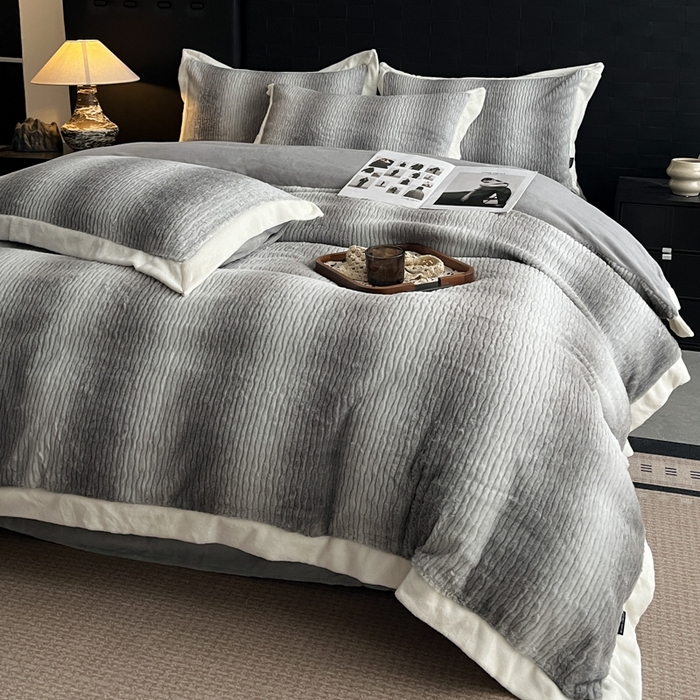 91家纺网 家纺一手货源 找家纺 羽梦 2025秋冬新品260克加厚全消光貂狐绒工艺款超保暖四件套 九尾狐-灰色