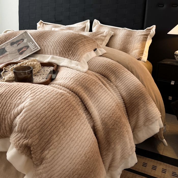 91家纺网 家纺一手货源 找家纺 羽梦 2025秋冬新品260克加厚全消光貂狐绒工艺款超保暖四件套 九尾狐-咖色