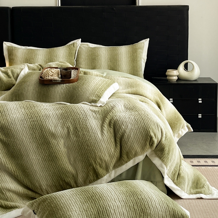 91家纺网 家纺一手货源 找家纺 羽梦 2025秋冬新品260克加厚全消光貂狐绒工艺款超保暖四件套 九尾狐-抹茶