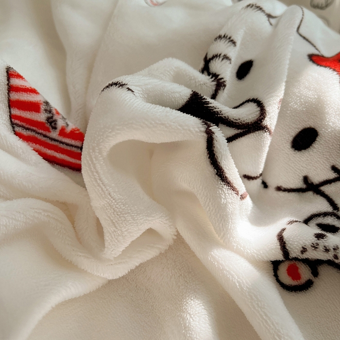 91家纺网 家纺一手货源 找家纺 三朵家纺 2025新款牛奶绒三丽鸥花边四件套 花边系列 花边-凯蒂公主