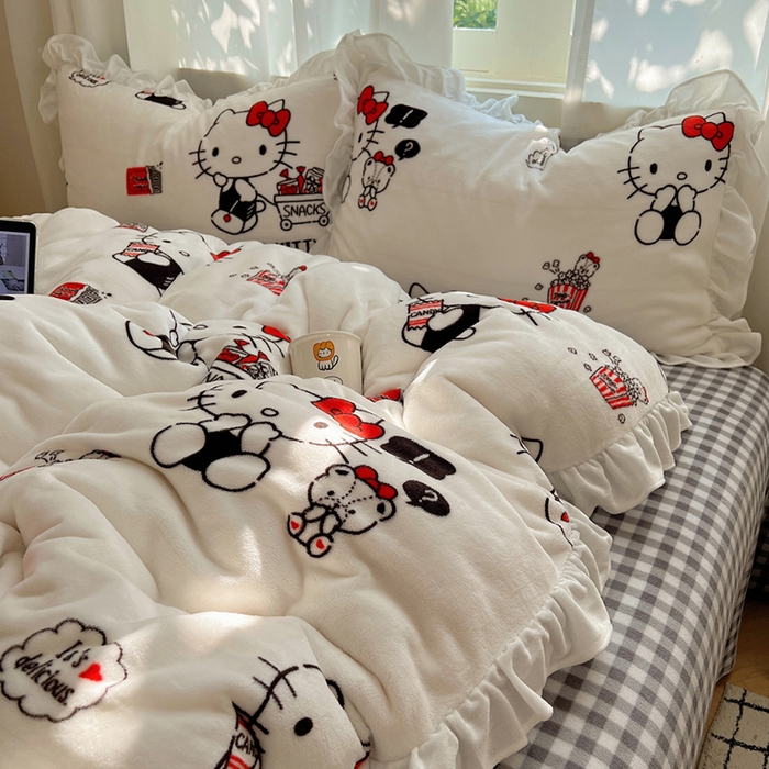 91家纺网 家纺一手货源 找家纺 三朵家纺 2025新款牛奶绒三丽鸥花边四件套 花边系列 花边-凯蒂公主