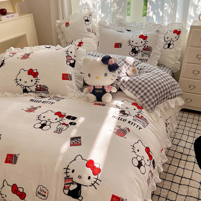 91家纺网 家纺一手货源 找家纺 三朵家纺 2025新款牛奶绒三丽鸥花边四件套 花边系列 花边-凯蒂公主