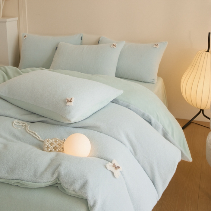 91家纺网 家纺一手货源 找家纺 羽梦家纺 2025新款260克加厚全消光糯米绒阳光绒加厚保暖四件套  糯米绒-气泡蓝