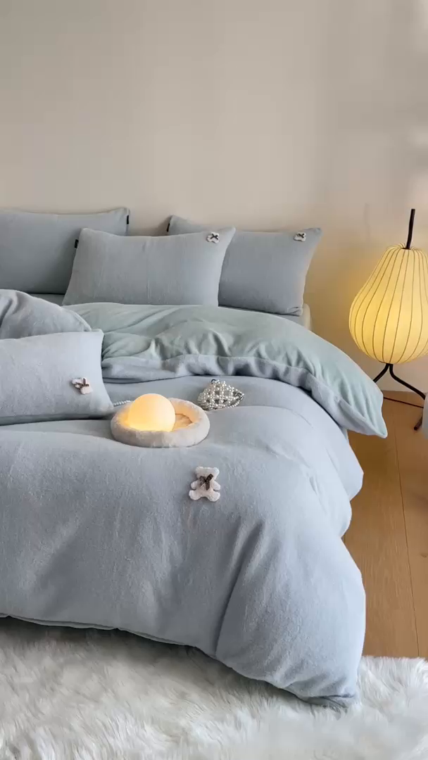 91家纺网 家纺一手货源 找家纺 羽梦家纺 2025新款260克加厚全消光糯米绒阳光绒加厚保暖四件套  糯米绒-气泡蓝