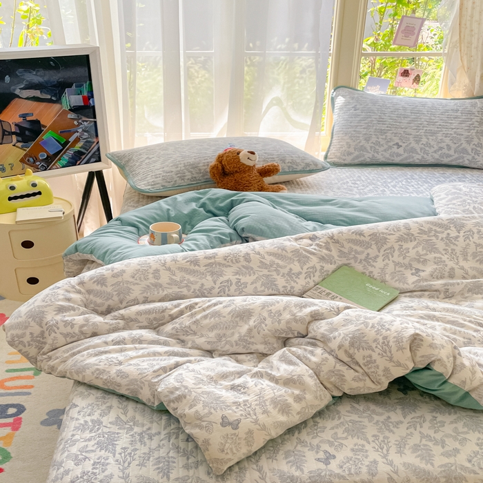 91家纺网 家纺一手货源 找家纺 云玲时尚 2025新款7A抗菌床盖加厚被芯云感春秋冬被子被芯四件套系列 莫尼绿