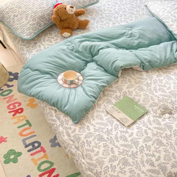 91家纺网 家纺一手货源 找家纺 云玲时尚 2025新款7A抗菌床盖加厚被芯云感春秋冬被子被芯四件套系列 莫尼绿