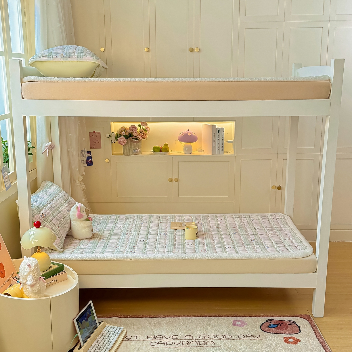 91家纺网 家纺一手货源 找家纺 （总）眠势力 2025新款牛奶绒学生床垫加绒牛奶绒床褥子秋冬保暖珊瑚绒夹棉上下铺床护垫