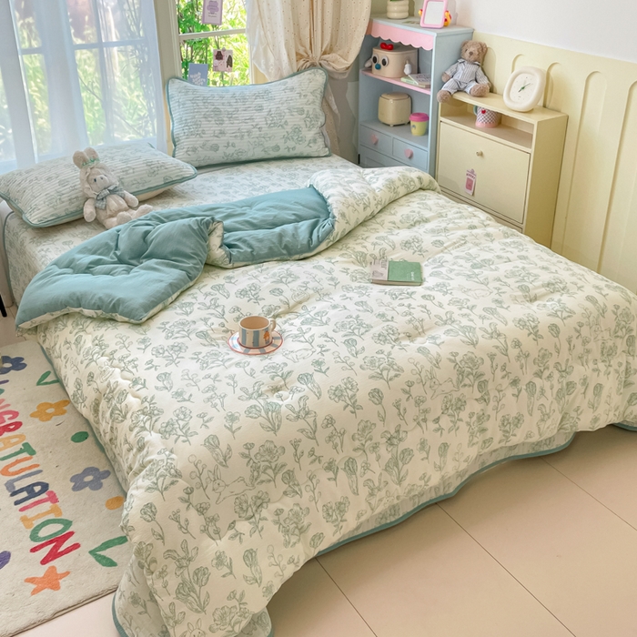 91家纺网 家纺一手货源 找家纺 云玲时尚 2025新款7A抗菌床盖加厚被芯云感春秋冬被子被芯四件套系列 花开漫漫