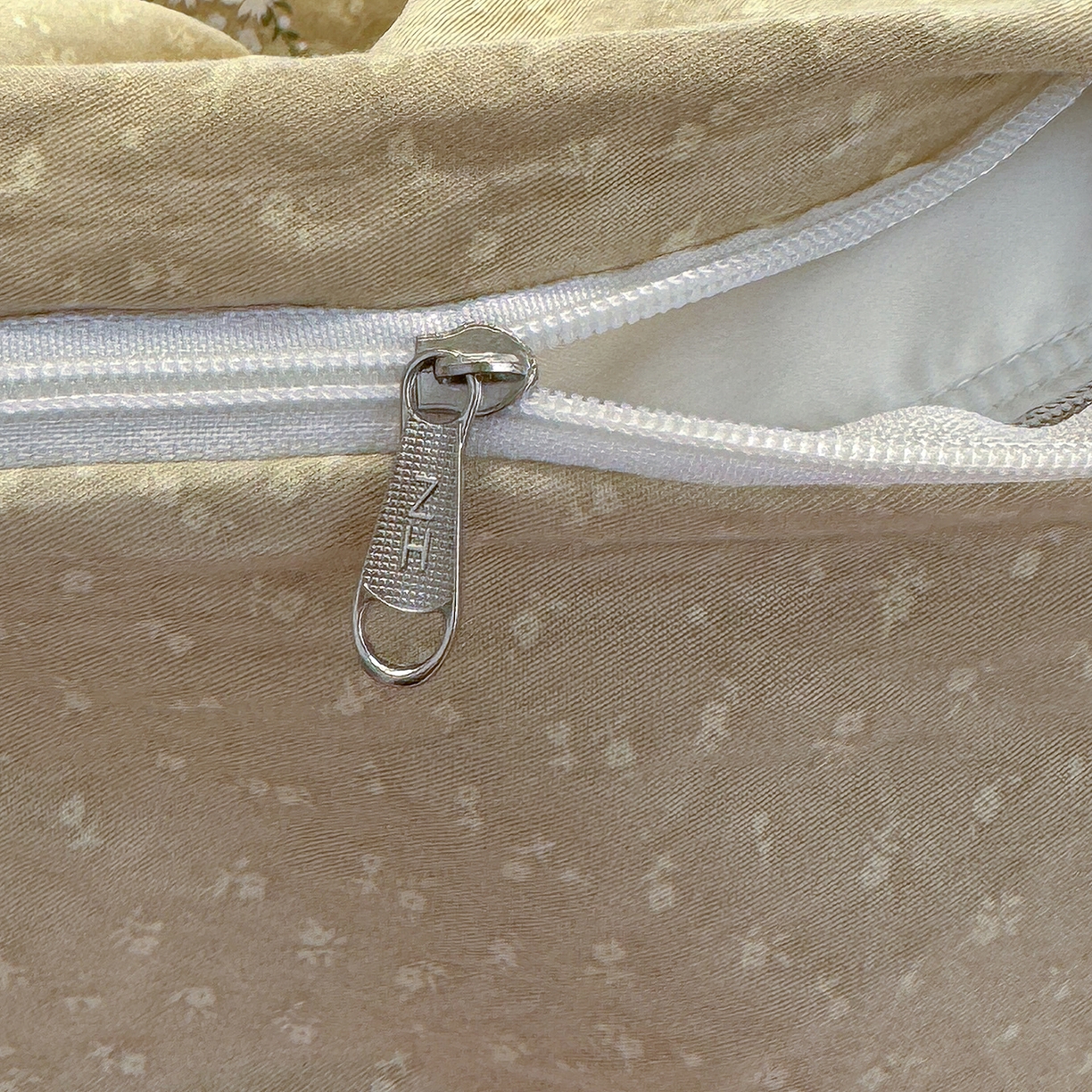 91家纺网 家纺一手货源 找家纺 竹合家纺 2025新款爆款韩国小布袋古法水洗云感四件套 茶町