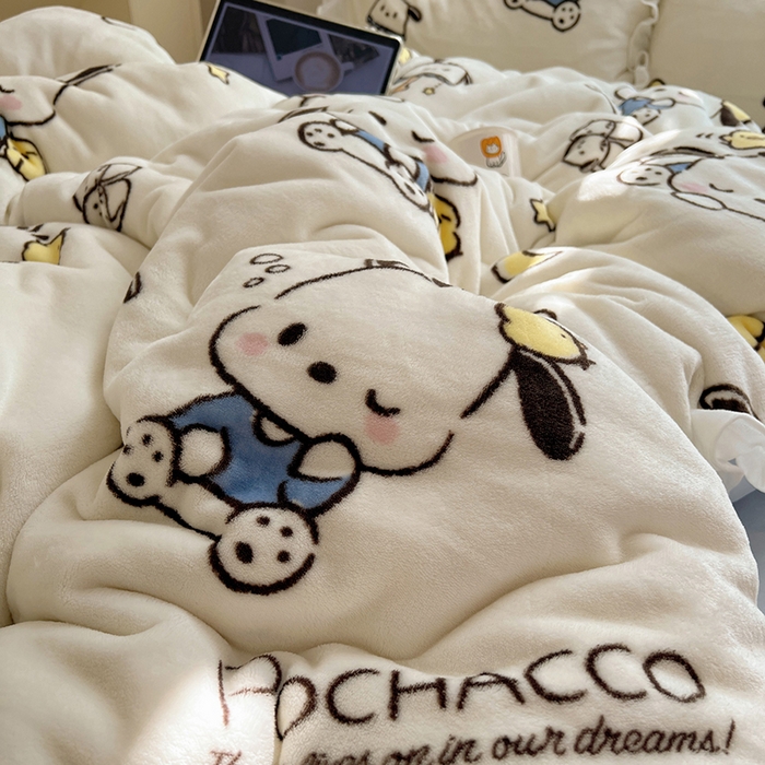 91家纺网 家纺一手货源 找家纺 三朵家纺 2025新款牛奶绒三丽鸥花边四件套 花边系列 花边-美好帕恰