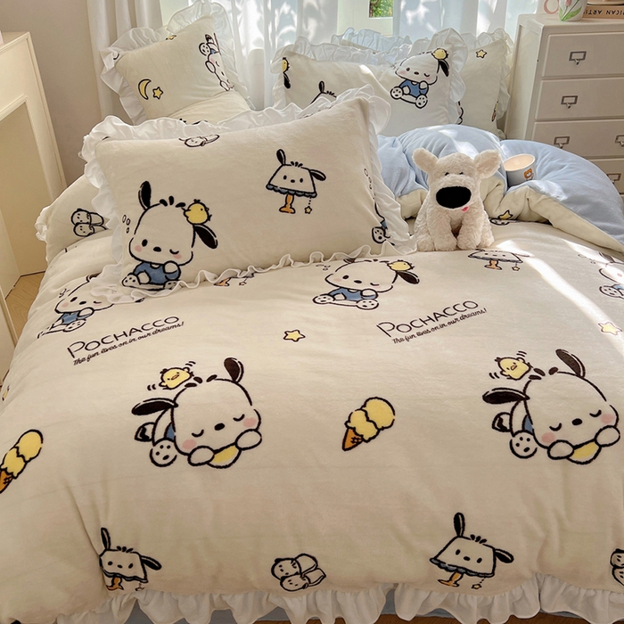 91家纺网 家纺一手货源 找家纺 三朵家纺 2025新款牛奶绒三丽鸥花边四件套 花边系列 花边-美好帕恰