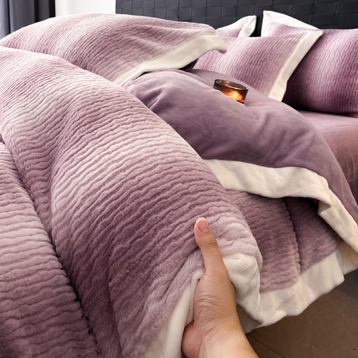 91家纺网 家纺一手货源 找家纺 羽梦 2025秋冬新品260克加厚全消光貂狐绒工艺款超保暖四件套 九尾狐-紫色