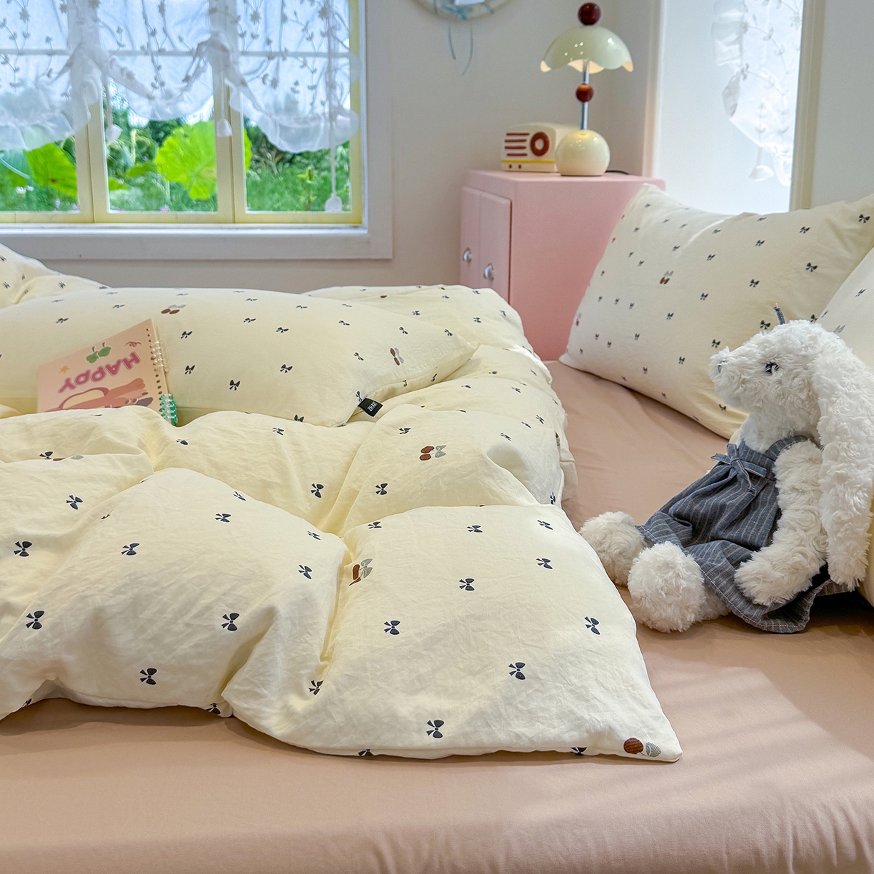 91家纺网 家纺一手货源 找家纺 竹合家纺 2025新款爆款韩国小布袋古法水洗云感四件套 樱桃蝴蝶结