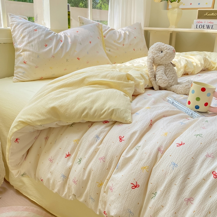 91家纺网 家纺一手货源 找家纺 朵朵家纺 2025新款云感提花双层纱印花四件套 奶油蝴蝶结