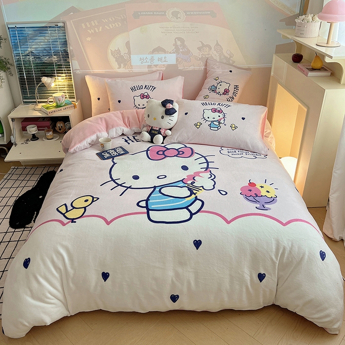 91家纺网 家纺一手货源 找家纺 （总）三朵家纺 2025新款数码大版牛奶绒印花三丽鸥系列四件套