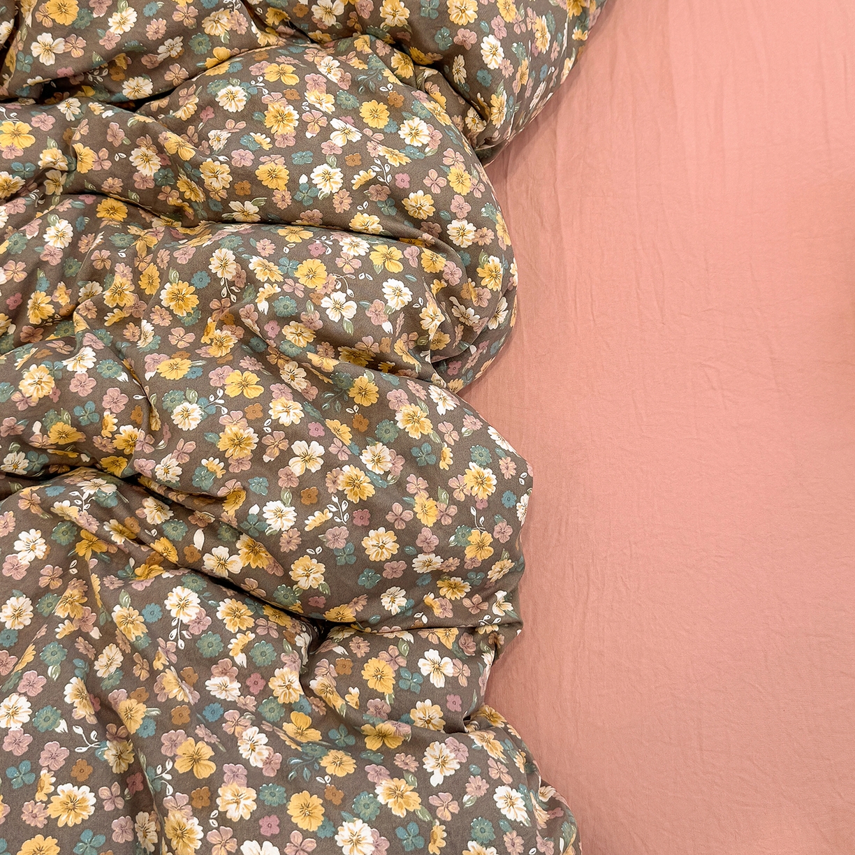 91家纺网 家纺一手货源 找家纺 竹合家纺 2025新款爆款韩国小布袋古法水洗云感四件套 稻花香