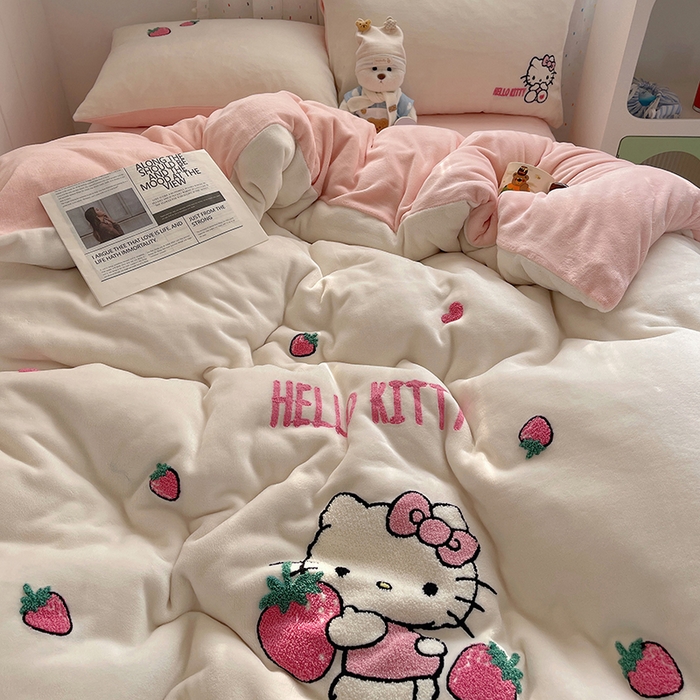 91家纺网 家纺一手货源 找家纺 （总）三朵家纺 2025新款绣花牛奶绒三丽鸥系列四件套