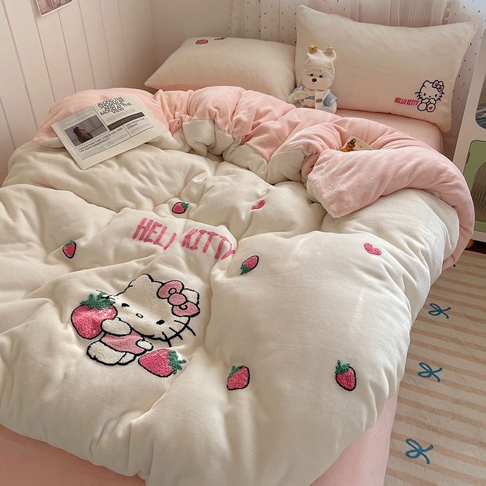 91家纺网 家纺一手货源 找家纺 （总）三朵家纺 2025新款绣花牛奶绒三丽鸥系列四件套