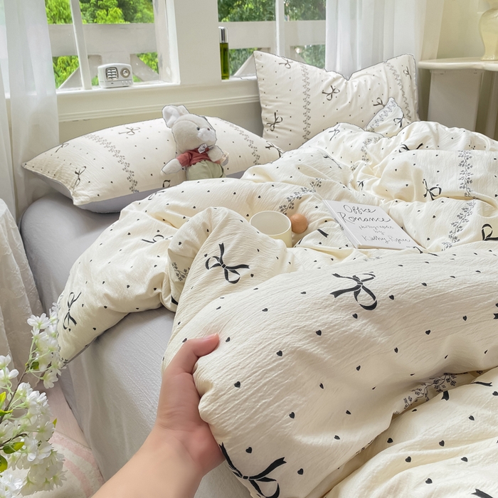 91家纺网 家纺一手货源 找家纺 朵朵家纺 2025新款云感提花双层纱印花四件套 法式蝴蝶结