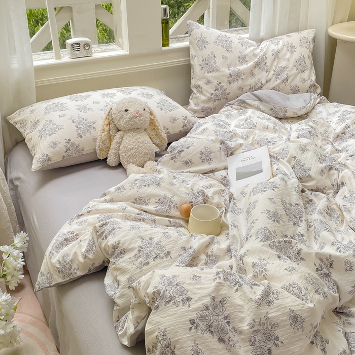 91家纺网 家纺一手货源 找家纺 朵朵家纺 2025新款云感提花双层纱印花四件套 浮生如梦