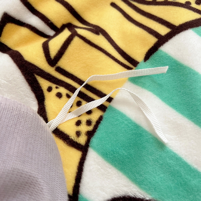 91家纺网 家纺一手货源 找家纺 三朵家纺 2025新款数码大版牛奶绒印花三丽鸥系列四件套 库洛米幻影